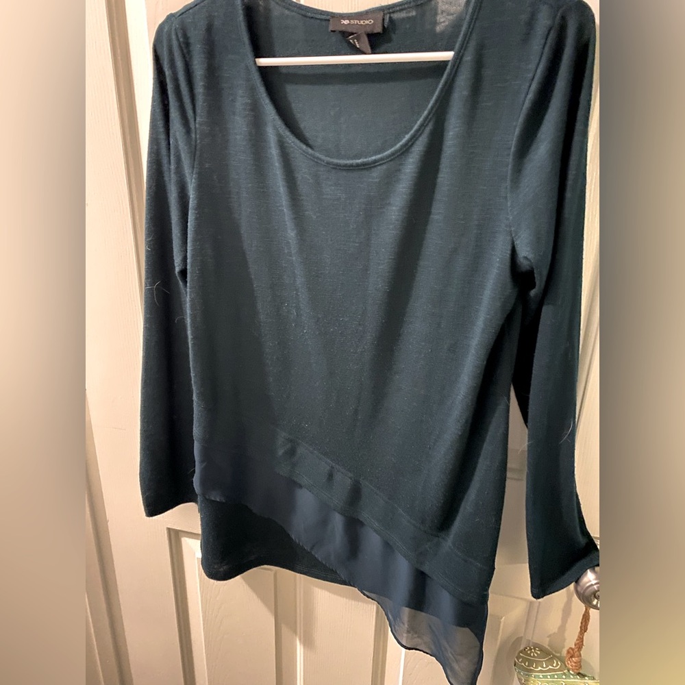 Jade/ Teal top from AbStudio Brand (kohls ). Size L never worn .